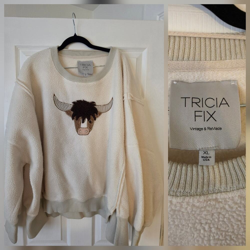 Tricia Fix Sweater Womens XL Farm Friend Ivory Fleece Highland Cow Pullover USA